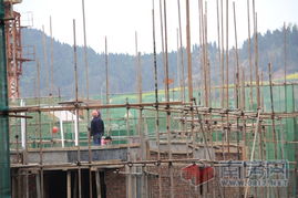 西山华府项目主体即将封顶，建筑劳务分包成效显著